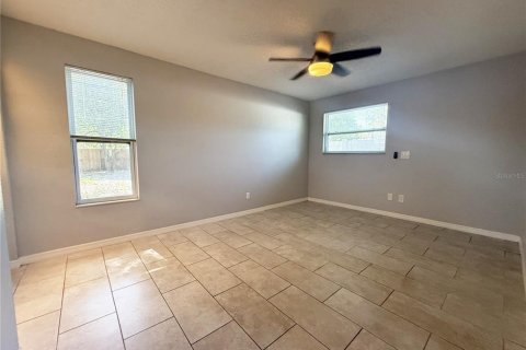 House in Clearwater, Florida 3 bedrooms, 106.28 sq.m. № 2092985 - photo 8