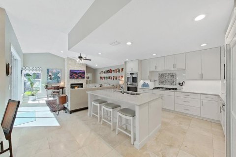 Villa ou maison à vendre à Saint Petersburg, Floride: 3 chambres, 233.84 m2 № 2205617 - photo 17
