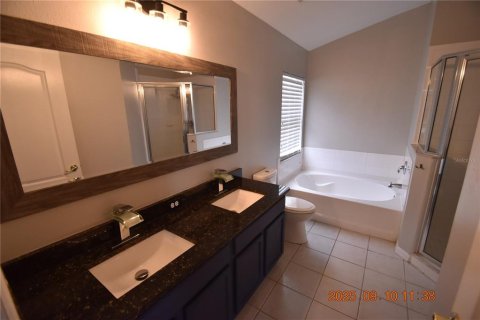 Villa ou maison à louer à Gibsonton, Floride: 4 chambres, 168.71 m2 № 1903303 - photo 22