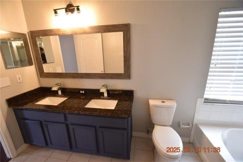 Villa ou maison à louer à Gibsonton, Floride: 4 chambres, 168.71 m2 № 1903303 - photo 24