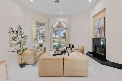 House in Coral Springs, Florida 5 bedrooms, 295.24 sq.m. № 1809840 - photo 6