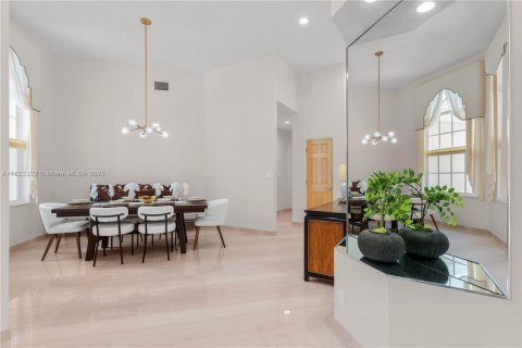 House in Coral Springs, Florida 5 bedrooms, 295.24 sq.m. № 1809840 - photo 14