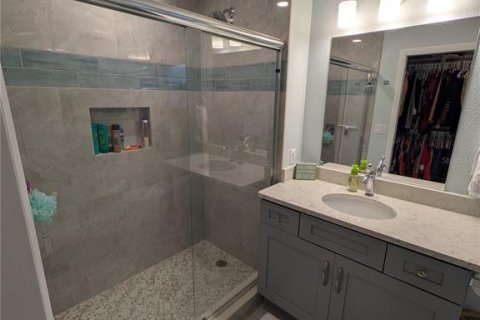 House in New Smyrna Beach, Florida 3 bedrooms, 140.84 sq.m. № 1789857 - photo 5