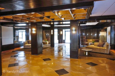 Condominio en alquiler en Miami, Florida, 1 dormitorio, 70.33 m2 № 2006201 - foto 25