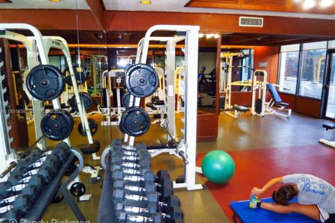 Condominio en alquiler en Miami, Florida, 1 dormitorio, 70.33 m2 № 2006201 - foto 29