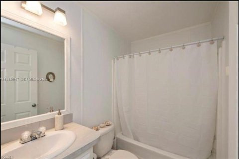 House in Moore Haven, Florida 2 bedrooms № 1988733 - photo 13