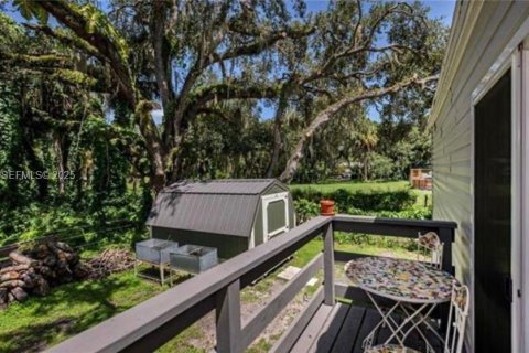 House in Moore Haven, Florida 2 bedrooms № 1988733 - photo 3