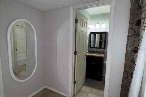 Copropriété à louer à Gainesville, Floride: 2 chambres, 90.3 m2 № 2403459 - photo 11
