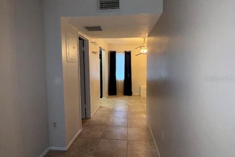 Copropriété à louer à Gainesville, Floride: 2 chambres, 90.3 m2 № 2403459 - photo 16