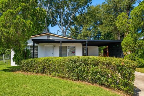 House in Orlando, Florida 3 bedrooms, 92.9 sq.m. № 2304800