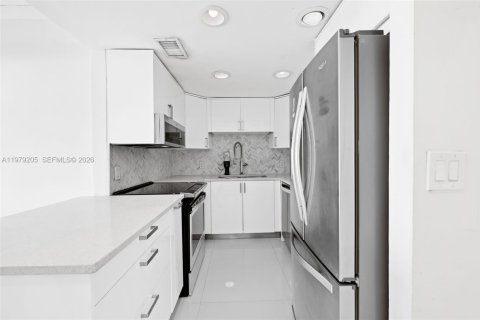 Copropriété à vendre à Miami Beach, Floride: 1 chambre, 60.39 m2 № 2046017 - photo 7