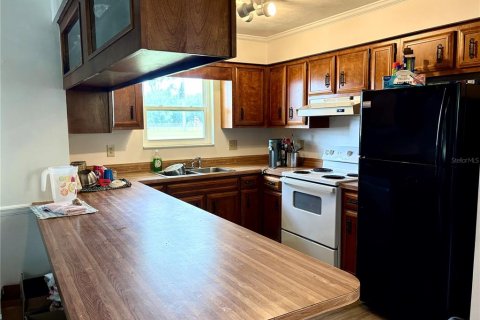 House in Branford, Florida 3 bedrooms, 178.56 sq.m. № 2207420 - photo 5