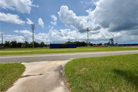 House in Branford, Florida 3 bedrooms, 178.56 sq.m. № 2207420 - photo 23