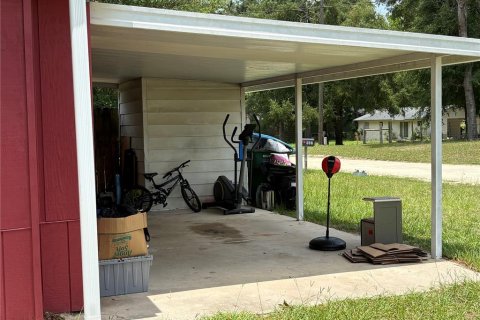 House in Branford, Florida 3 bedrooms, 178.56 sq.m. № 2207420 - photo 3