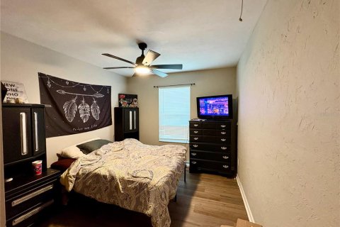House in Branford, Florida 3 bedrooms, 178.56 sq.m. № 2207420 - photo 10