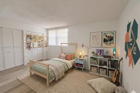 Condo in Hialeah, Florida, 2 bedrooms  № 2064127 - photo 4