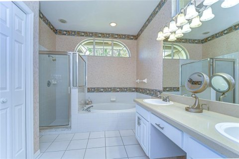 House in Valrico, Florida 3 bedrooms, 182.74 sq.m. № 1584798 - photo 19