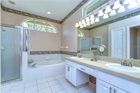 House in Valrico, Florida 3 bedrooms, 182.74 sq.m. № 1584798 - photo 20
