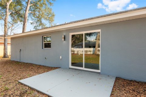 House in Ocala, Florida 3 bedrooms, 100.98 sq.m. № 2222922 - photo 28