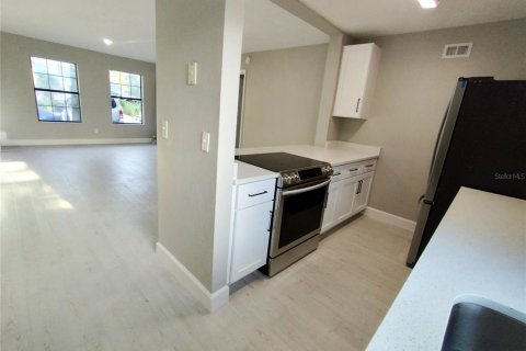 Dúplex en venta en Altamonte Springs, Florida, 3 dormitorios, 111.48 m2 № 1905228 - foto 15