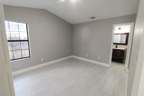 Dúplex en venta en Altamonte Springs, Florida, 3 dormitorios, 111.48 m2 № 1905228 - foto 10