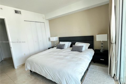 Copropriété à louer à Sunny Isles Beach, Floride: 3 chambres, 135.73 m2 № 1893485 - photo 12