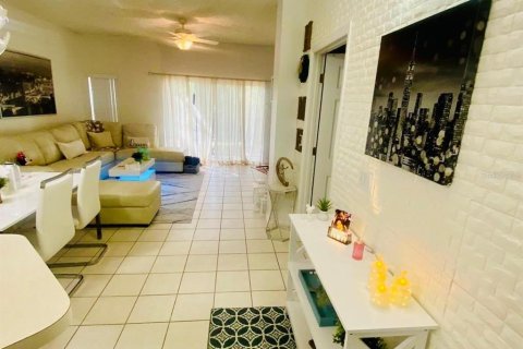 Touwnhouse à louer à Kissimmee, Floride: 3 chambres, 119.94 m2 № 2111995 - photo 3