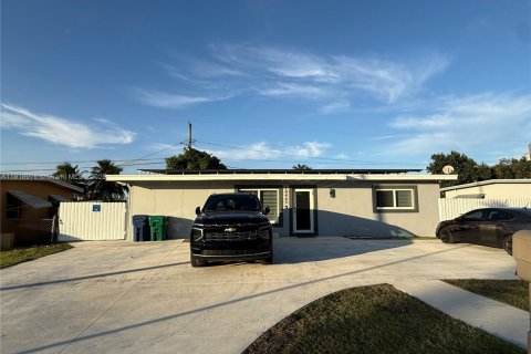 Casa en venta en Homestead, Florida, 2 dormitorios, 105.07 m2 № 1974377 - foto 1