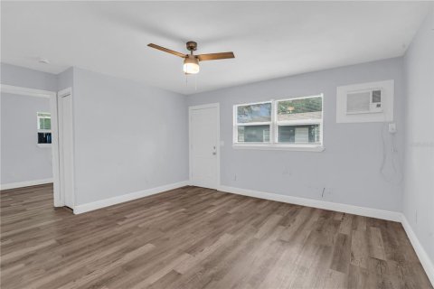 Appartement à louer à Tampa, Floride: 2 chambres, 120.4 m2 № 2398790 - photo 8