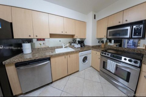 Copropriété à louer à Surfside, Floride: 1 chambre, 84.08 m2 № 1868539 - photo 5