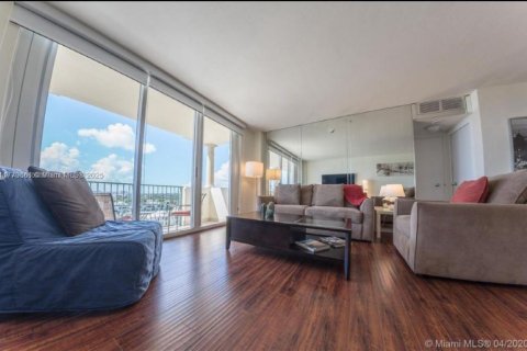 Copropriété à louer à Surfside, Floride: 1 chambre, 84.08 m2 № 1868539 - photo 8