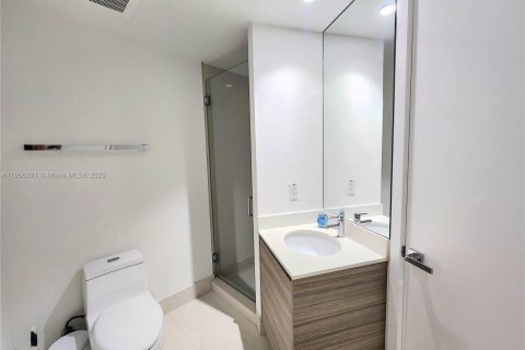 Copropriété à louer à Miami, Floride: 2 chambres, 77.57 m2 № 1967897 - photo 19
