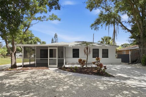 Casa en Sarasota, Florida 3 dormitorios, 110.18 m2 № 2132779