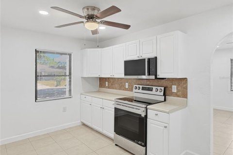 Villa ou maison à vendre à Sarasota, Floride: 3 chambres, 110.18 m2 № 2132779 - photo 6