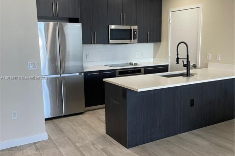 Copropriété à louer à Miami, Floride: 3 chambres, 159.05 m2 № 2016211 - photo 7