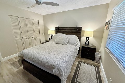 Condo in Deerfield Beach, Florida, 2 bedrooms № 2081805 - photo 21