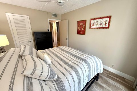 Condo in Deerfield Beach, Florida, 2 bedrooms № 2081805 - photo 28