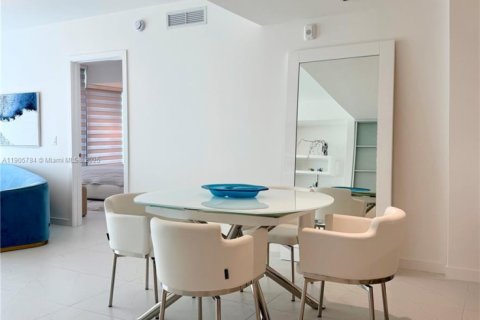 Condo in Bay Harbor Islands, Florida, 2 bedrooms  № 2081974 - photo 3
