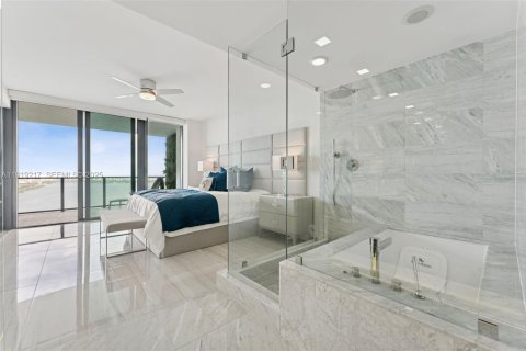 Condominio en alquiler en Miami, Florida, 3 dormitorios, 141.77 m2 № 1992152 - foto 27