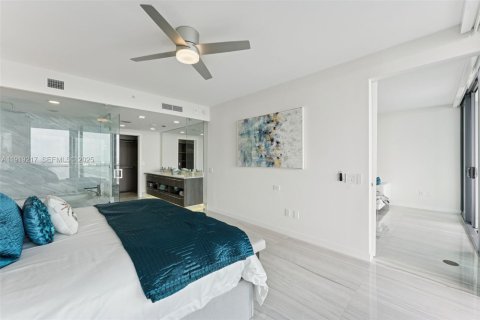 Condominio en alquiler en Miami, Florida, 3 dormitorios, 141.77 m2 № 1992152 - foto 24