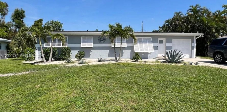 Casa en Cape Coral, Florida 3 dormitorios, 120.77 m2 № 2076309
