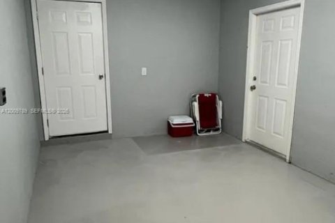 Casa en alquiler en Cape Coral, Florida, 3 dormitorios, 120.77 m2 № 2076309 - foto 18