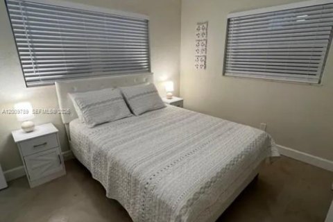 Casa en alquiler en Cape Coral, Florida, 3 dormitorios, 120.77 m2 № 2076309 - foto 28