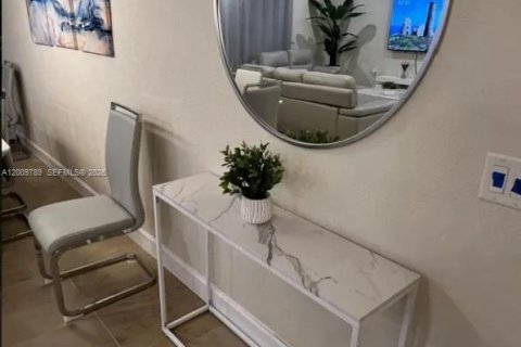 Casa en alquiler en Cape Coral, Florida, 3 dormitorios, 120.77 m2 № 2076309 - foto 13
