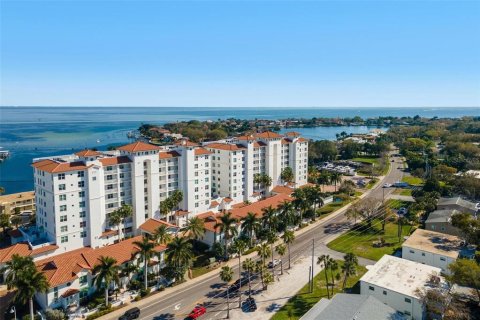 Condominio en venta en Saint Petersburg, Florida, 2 dormitorios, 158.96 m2 № 1765534 - foto 1