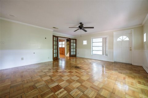 House in Gainesville, Florida 6 bedrooms, 356.93 sq.m. № 1894884 - photo 22