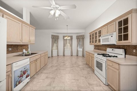 House in Ocala, Florida 3 bedrooms, 170.29 sq.m. № 1853514 - photo 8
