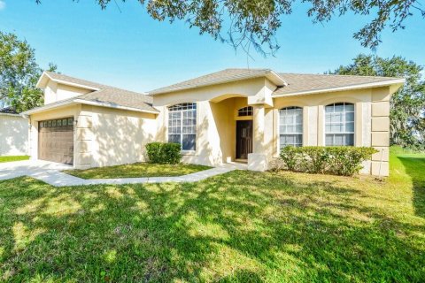 Villa ou maison à louer à Kissimmee, Floride: 3 chambres, 174.1 m2 № 2406630 - photo 3