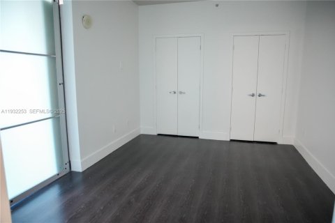 Copropriété à louer à Miami, Floride: 1 chambre, 113.34 m2 № 1990817 - photo 25