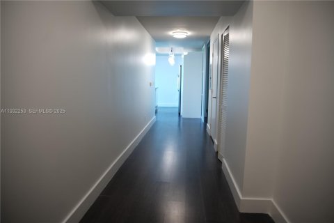 Copropriété à louer à Miami, Floride: 1 chambre, 113.34 m2 № 1990817 - photo 26